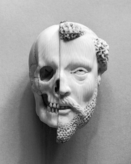 Death Pendant_with_a_Monk_and_Death_-_Walters
