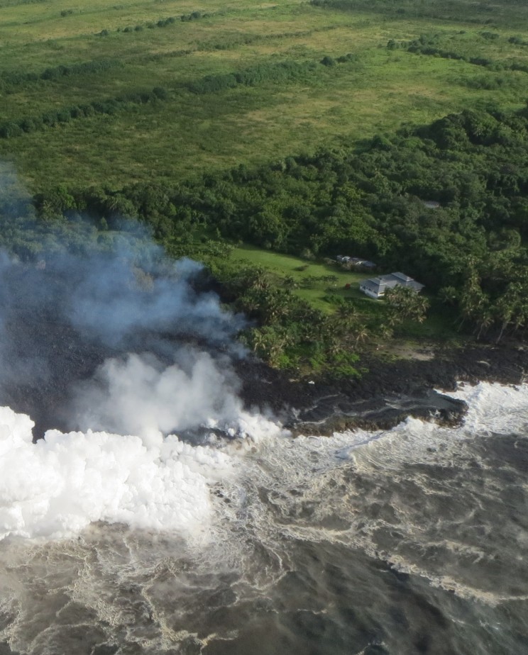 Kilauea May 20 fissure 20 reaches the ocean