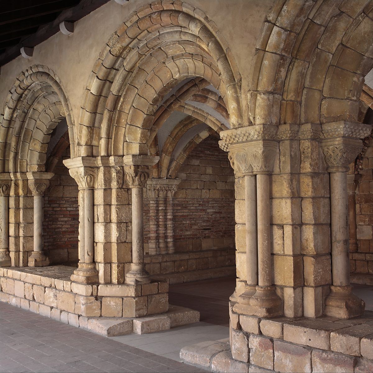 Chapter House from Notre-Dame-de-Pontaut,12th century French MMA