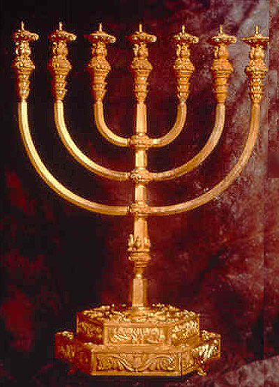 menorah replica of the original menorah in solid gold. Temple Institute